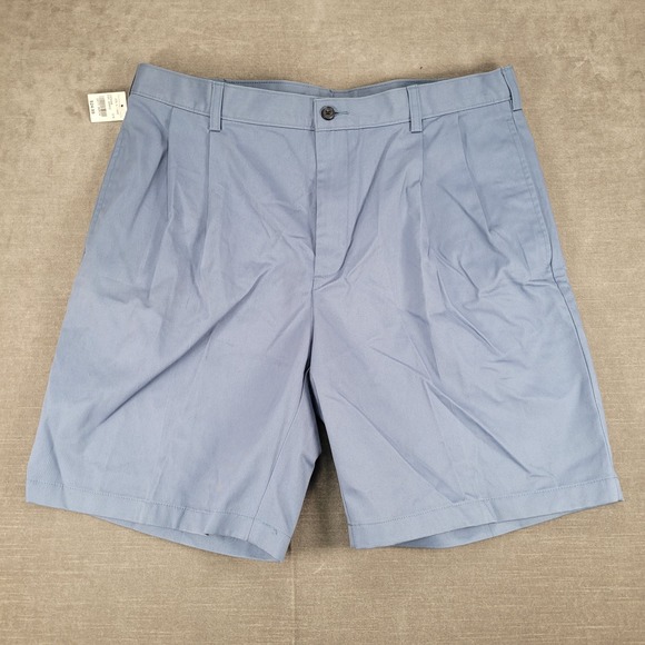 JOS A Bank Traveler Shorts Pleated Classic Fit Blue Casual Size‎ 36 NWT - Picture 1 of 8